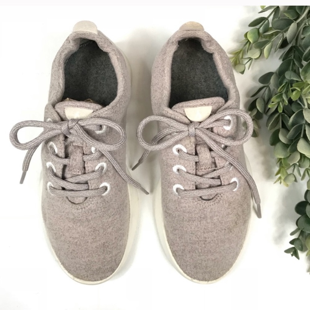 Lilac Women’s Allbirds Wool Runners Size 7